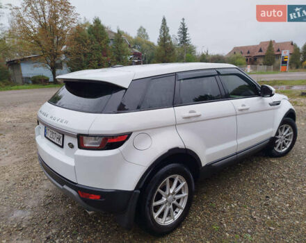 Ленд Ровер Рендж Ровер Эвок 2016 в Рожнятове на Automoto.ua Белый Ленд Ровер Рендж Ровер Эвок, объемом двигателя 2.2 л и пробегом 100 тыс. км за 28500 $, фото 4 на Automoto.ua
