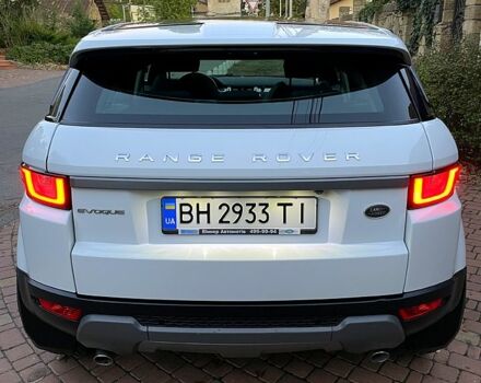 Белый Ленд Ровер Рендж Ровер Эвок, объемом двигателя 2 л и пробегом 154 тыс. км за 25500 $, фото 1 на Automoto.ua