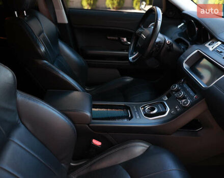 Белый Ленд Ровер Рендж Ровер Эвок, объемом двигателя 2 л и пробегом 48 тыс. км за 23498 $, фото 40 на Automoto.ua