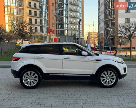 Белый Ленд Ровер Рендж Ровер Эвок, объемом двигателя 2 л и пробегом 117 тыс. км за 25250 $, фото 6 на Automoto.ua