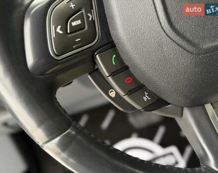 Білий Ленд Ровер Рендж Ровер Евок, об'ємом двигуна 2 л та пробігом 147 тис. км за 23500 $, фото 64 на Automoto.ua