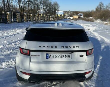 Білий Ленд Ровер Рендж Ровер Евок, об'ємом двигуна 2 л та пробігом 158 тис. км за 24000 $, фото 6 на Automoto.ua