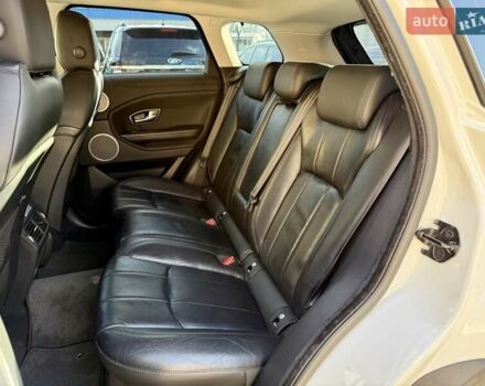 Белый Ленд Ровер Рендж Ровер Эвок, объемом двигателя 2 л и пробегом 116 тыс. км за 22000 $, фото 8 на Automoto.ua