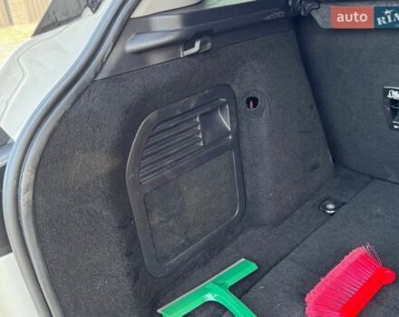 Білий Ленд Ровер Рендж Ровер Евок, об'ємом двигуна 2 л та пробігом 120 тис. км за 18500 $, фото 29 на Automoto.ua