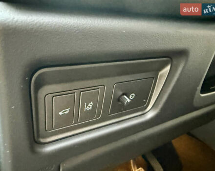 Білий Ленд Ровер Рендж Ровер Евок, об'ємом двигуна 0 л та пробігом 90 тис. км за 20450 $, фото 44 на Automoto.ua