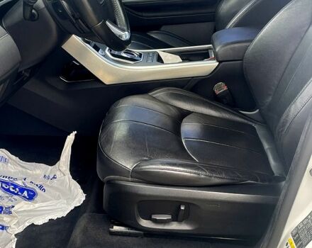 Білий Ленд Ровер Рендж Ровер Евок, об'ємом двигуна 2 л та пробігом 114 тис. км за 25000 $, фото 5 на Automoto.ua