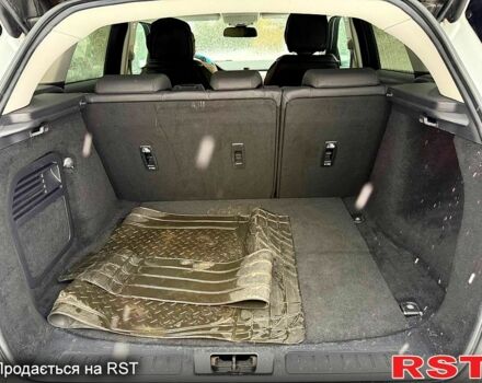 Белый Ленд Ровер Рендж Ровер Эвок, объемом двигателя 2 л и пробегом 17000 тыс. км за 17000 $, фото 9 на Automoto.ua