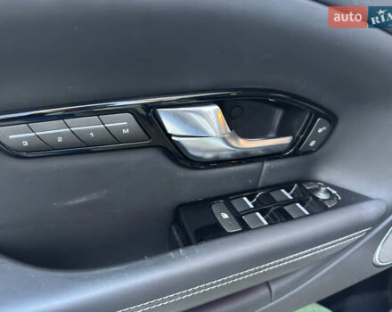 Белый Ленд Ровер Рендж Ровер Эвок, объемом двигателя 2 л и пробегом 117 тыс. км за 25250 $, фото 52 на Automoto.ua