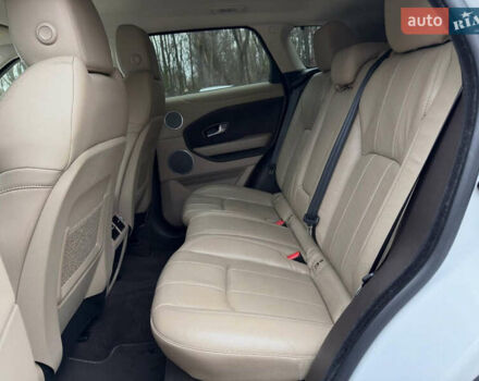 Белый Ленд Ровер Рендж Ровер Эвок, объемом двигателя 2 л и пробегом 116 тыс. км за 18100 $, фото 10 на Automoto.ua