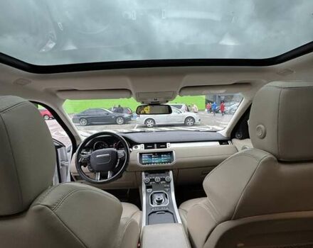 Белый Ленд Ровер Рендж Ровер Эвок, объемом двигателя 2 л и пробегом 59 тыс. км за 26500 $, фото 6 на Automoto.ua