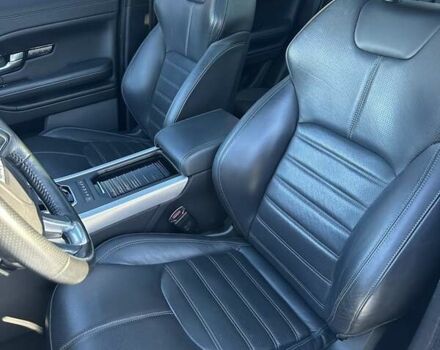 Білий Ленд Ровер Рендж Ровер Евок, об'ємом двигуна 2 л та пробігом 158 тис. км за 24000 $, фото 19 на Automoto.ua