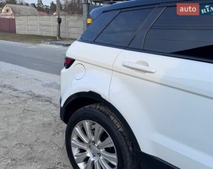 Білий Ленд Ровер Рендж Ровер Евок, об'ємом двигуна 2 л та пробігом 120 тис. км за 18500 $, фото 6 на Automoto.ua