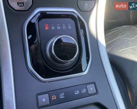 Белый Ленд Ровер Рендж Ровер Эвок, объемом двигателя 0 л и пробегом 180 тыс. км за 18500 $, фото 27 на Automoto.ua