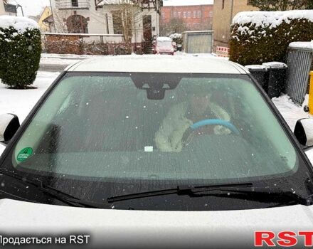 Белый Ленд Ровер Рендж Ровер Эвок, объемом двигателя 2 л и пробегом 17000 тыс. км за 17000 $, фото 1 на Automoto.ua