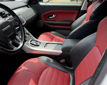 Білий Ленд Ровер Рендж Ровер Евок, об'ємом двигуна 2 л та пробігом 100 тис. км за 23000 $, фото 2 на Automoto.ua