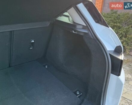 Білий Ленд Ровер Рендж Ровер Евок, об'ємом двигуна 2 л та пробігом 120 тис. км за 18500 $, фото 30 на Automoto.ua