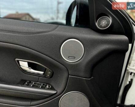 Білий Ленд Ровер Рендж Ровер Евок, об'ємом двигуна 2 л та пробігом 145 тис. км за 21500 $, фото 28 на Automoto.ua