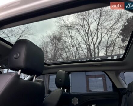 Білий Ленд Ровер Рендж Ровер Евок, об'ємом двигуна 2 л та пробігом 145 тис. км за 21500 $, фото 32 на Automoto.ua