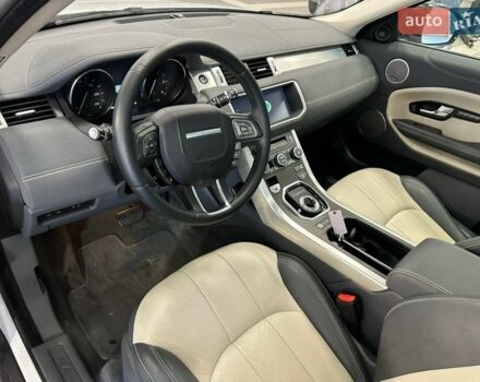 Білий Ленд Ровер Рендж Ровер Евок, об'ємом двигуна 2 л та пробігом 98 тис. км за 24000 $, фото 5 на Automoto.ua