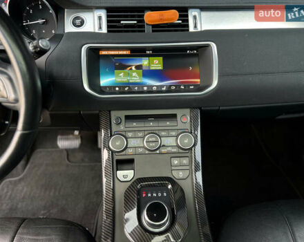 Білий Ленд Ровер Рендж Ровер Евок, об'ємом двигуна 2 л та пробігом 145 тис. км за 23000 $, фото 30 на Automoto.ua