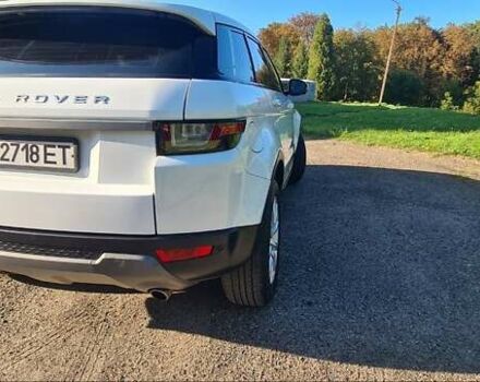 Ленд Ровер Рендж Ровер Эвок 2017 в Бурштыне на Automoto.ua Белый Ленд Ровер Рендж Ровер Эвок, объемом двигателя 2 л и пробегом 130 тыс. км за 24500 $, фото 3 на Automoto.ua