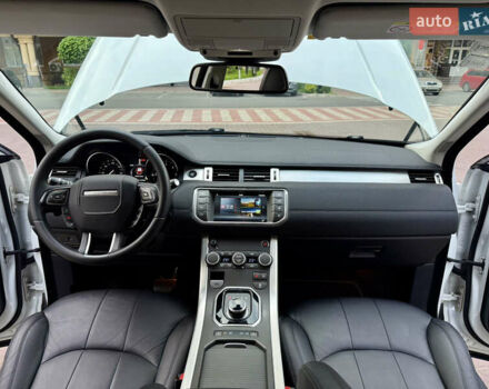 Белый Ленд Ровер Рендж Ровер Эвок, объемом двигателя 2 л и пробегом 90 тыс. км за 19850 $, фото 78 на Automoto.ua