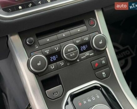 Білий Ленд Ровер Рендж Ровер Евок, об'ємом двигуна 2 л та пробігом 147 тис. км за 23500 $, фото 73 на Automoto.ua