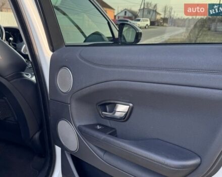 Білий Ленд Ровер Рендж Ровер Евок, об'ємом двигуна 2 л та пробігом 120 тис. км за 18500 $, фото 38 на Automoto.ua