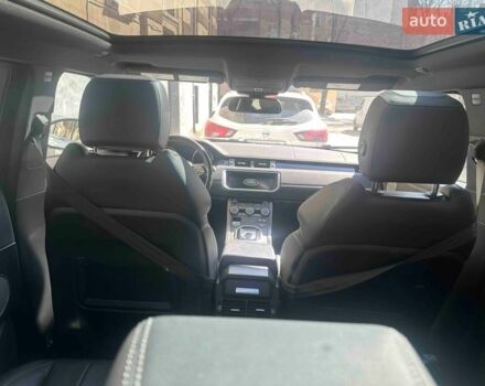 Білий Ленд Ровер Рендж Ровер Евок, об'ємом двигуна 2 л та пробігом 65 тис. км за 21800 $, фото 19 на Automoto.ua