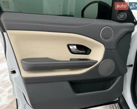 Білий Ленд Ровер Рендж Ровер Евок, об'ємом двигуна 2 л та пробігом 147 тис. км за 23500 $, фото 41 на Automoto.ua