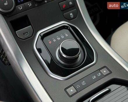 Білий Ленд Ровер Рендж Ровер Евок, об'ємом двигуна 2 л та пробігом 147 тис. км за 23500 $, фото 77 на Automoto.ua