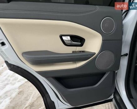 Білий Ленд Ровер Рендж Ровер Евок, об'ємом двигуна 2 л та пробігом 147 тис. км за 23500 $, фото 43 на Automoto.ua