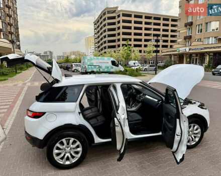 Білий Ленд Ровер Рендж Ровер Евок, об'ємом двигуна 0 л та пробігом 90 тис. км за 20450 $, фото 5 на Automoto.ua