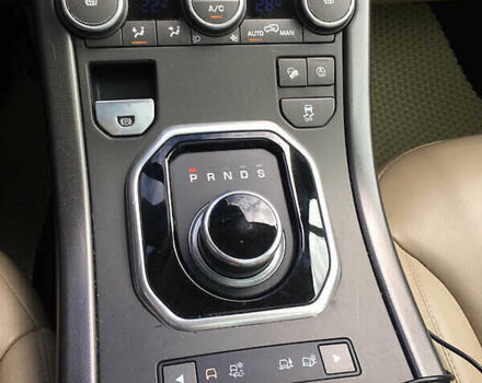 Белый Ленд Ровер Рендж Ровер Эвок, объемом двигателя 2 л и пробегом 117 тыс. км за 16400 $, фото 12 на Automoto.ua