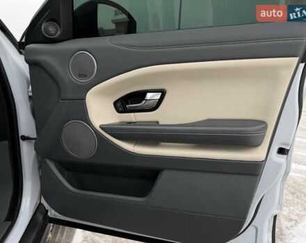 Білий Ленд Ровер Рендж Ровер Евок, об'ємом двигуна 2 л та пробігом 147 тис. км за 23500 $, фото 61 на Automoto.ua