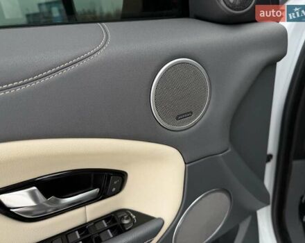 Білий Ленд Ровер Рендж Ровер Евок, об'ємом двигуна 2 л та пробігом 147 тис. км за 23500 $, фото 38 на Automoto.ua