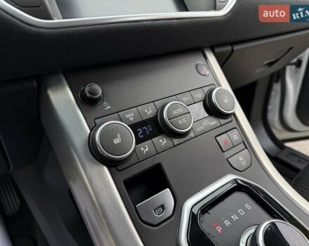 Белый Ленд Ровер Рендж Ровер Эвок, объемом двигателя 2 л и пробегом 91 тыс. км за 22900 $, фото 24 на Automoto.ua