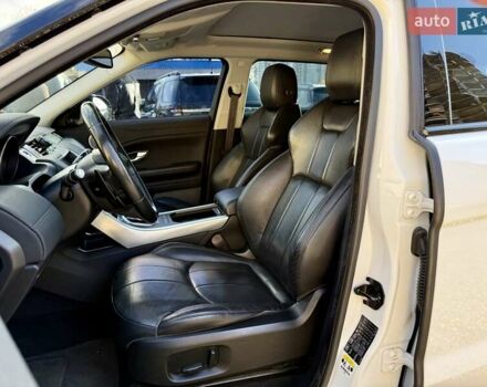 Белый Ленд Ровер Рендж Ровер Эвок, объемом двигателя 2 л и пробегом 116 тыс. км за 22000 $, фото 7 на Automoto.ua
