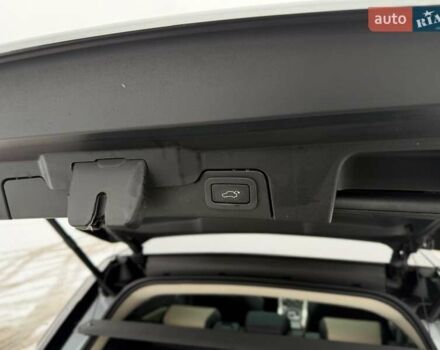 Білий Ленд Ровер Рендж Ровер Евок, об'ємом двигуна 2 л та пробігом 147 тис. км за 23500 $, фото 34 на Automoto.ua