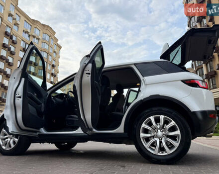 Білий Ленд Ровер Рендж Ровер Евок, об'ємом двигуна 0 л та пробігом 90 тис. км за 20450 $, фото 9 на Automoto.ua