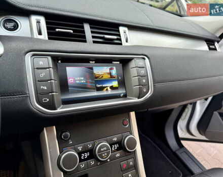 Білий Ленд Ровер Рендж Ровер Евок, об'ємом двигуна 0 л та пробігом 90 тис. км за 20450 $, фото 40 на Automoto.ua