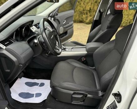 Белый Ленд Ровер Рендж Ровер Эвок, объемом двигателя 2 л и пробегом 91 тыс. км за 22900 $, фото 18 на Automoto.ua