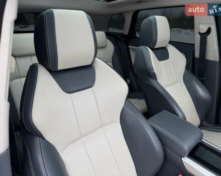 Білий Ленд Ровер Рендж Ровер Евок, об'ємом двигуна 2 л та пробігом 147 тис. км за 23500 $, фото 53 на Automoto.ua