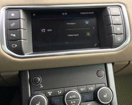 Белый Ленд Ровер Рендж Ровер Эвок, объемом двигателя 2 л и пробегом 117 тыс. км за 16400 $, фото 11 на Automoto.ua