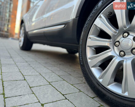 Белый Ленд Ровер Рендж Ровер Эвок, объемом двигателя 2 л и пробегом 117 тыс. км за 25250 $, фото 26 на Automoto.ua