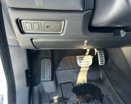 Білий Ленд Ровер Рендж Ровер Евок, об'ємом двигуна 2 л та пробігом 158 тис. км за 24000 $, фото 20 на Automoto.ua