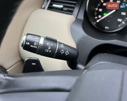 Білий Ленд Ровер Рендж Ровер Евок, об'ємом двигуна 2 л та пробігом 56 тис. км за 26400 $, фото 16 на Automoto.ua