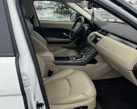 Белый Ленд Ровер Рендж Ровер Эвок, объемом двигателя 2 л и пробегом 102 тыс. км за 20900 $, фото 12 на Automoto.ua