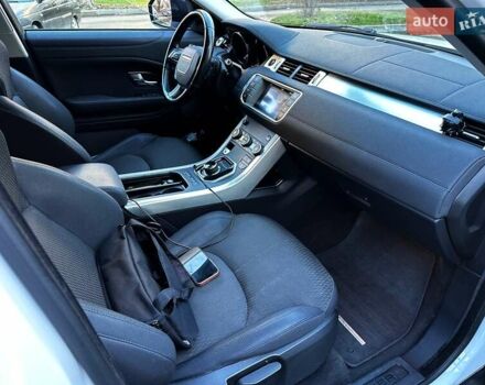 Белый Ленд Ровер Рендж Ровер Эвок, объемом двигателя 2 л и пробегом 140 тыс. км за 23500 $, фото 9 на Automoto.ua