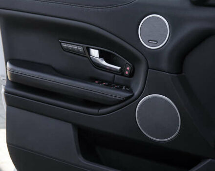 Білий Ленд Ровер Рендж Ровер Евок, об'ємом двигуна 2 л та пробігом 89 тис. км за 25700 $, фото 28 на Automoto.ua